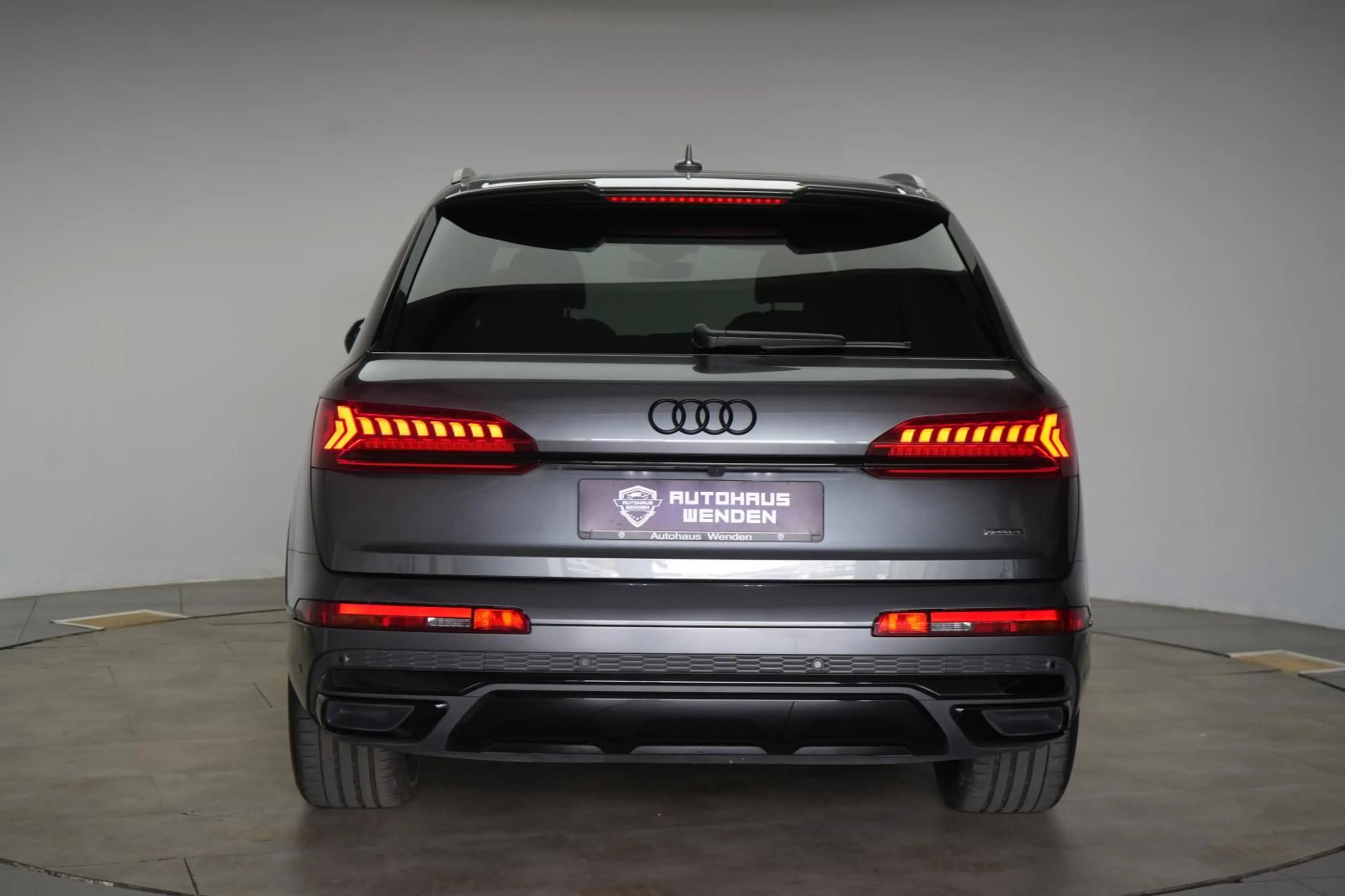 Audi Q7 45 TDI quattro tiptronic S line — photo 5