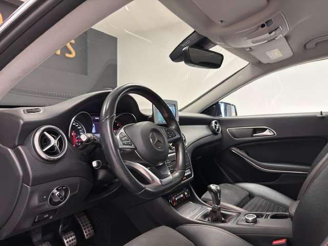 Mercedes-Benz CLA 180 — photo 14
