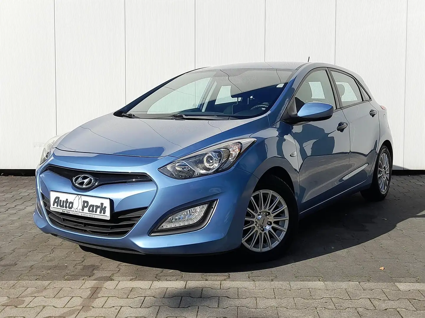 Hyundai i30 1.4 KAT Classic KLIMA~MFL~NSW~ISOFIX~USB Blau - 2