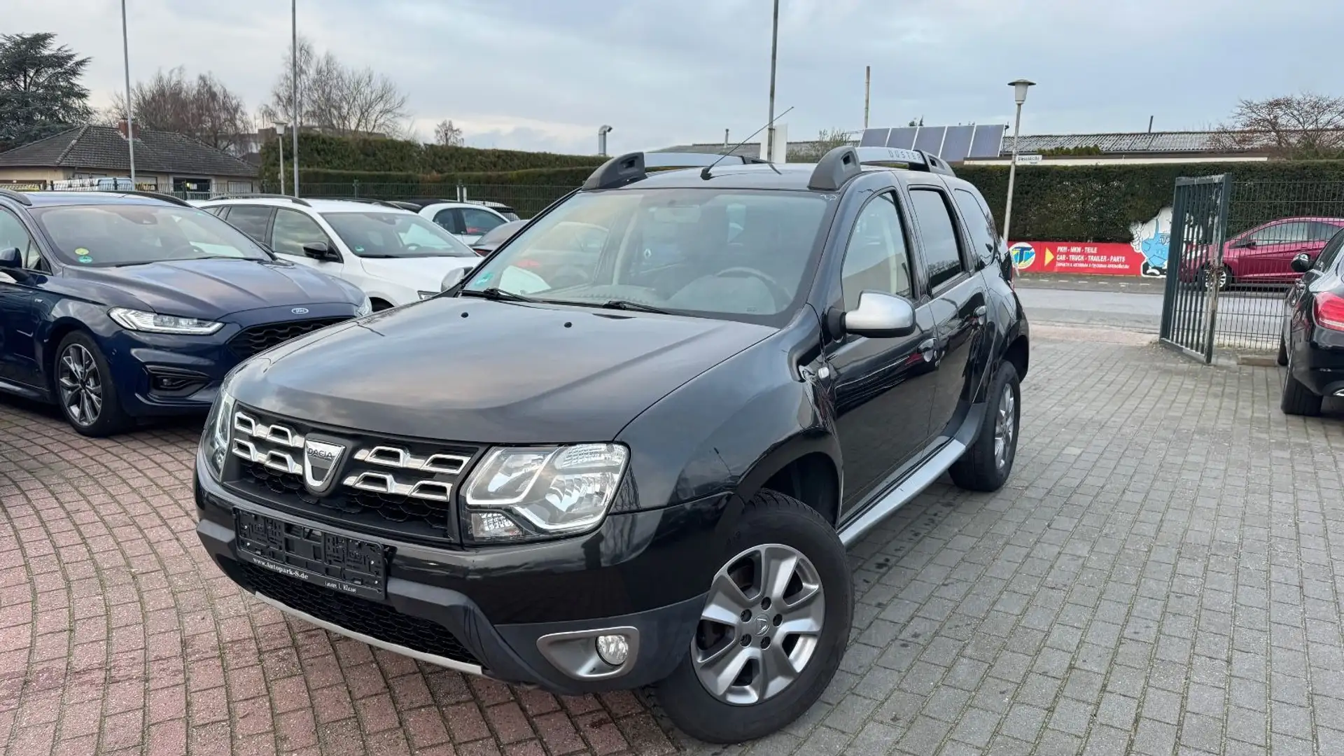 Dacia Duster I Prestige 4x2 | KAMERA | NAVI | LEDER Schwarz - 2