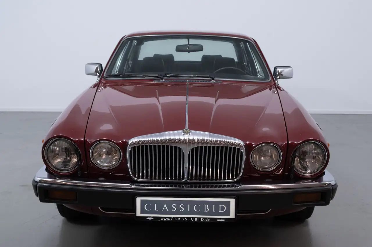 Jaguar XJ12 Daimler, foto 3