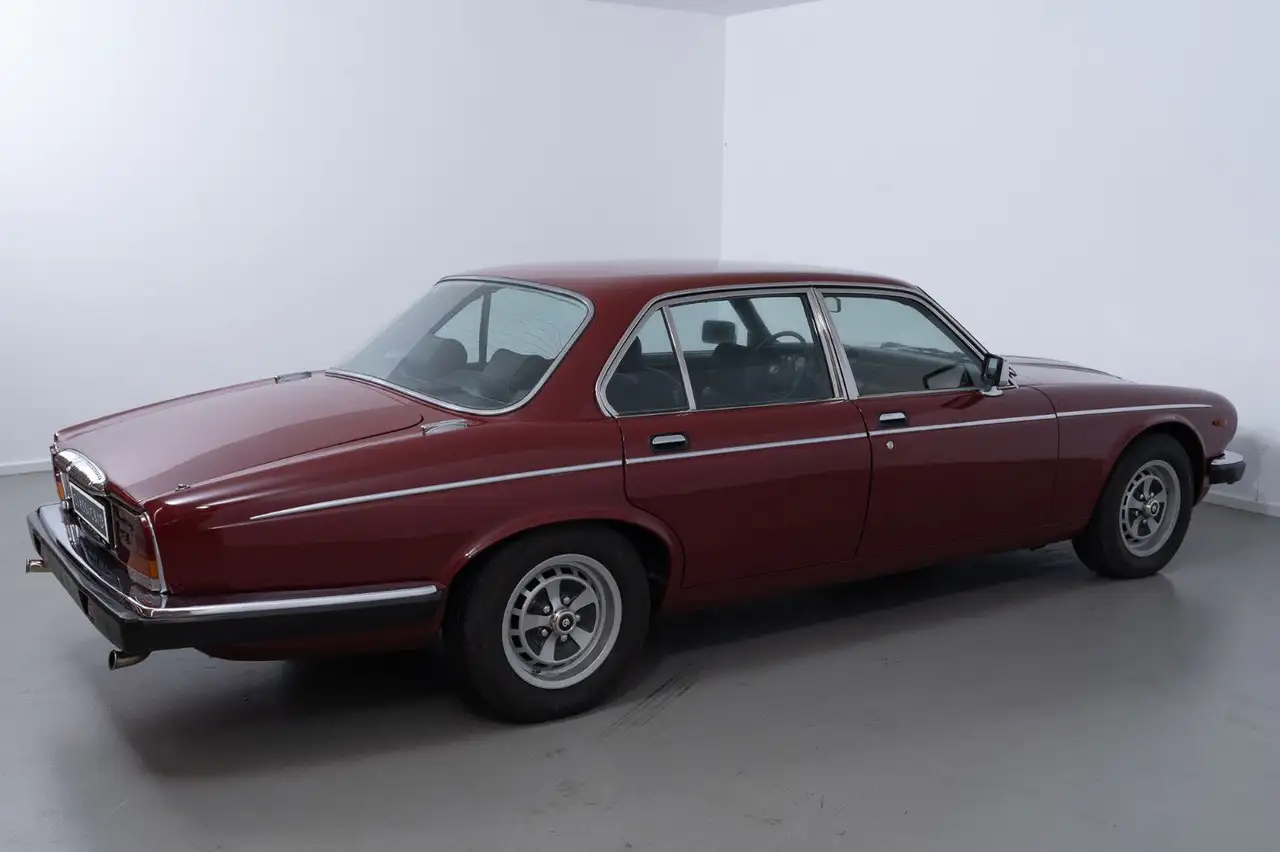 Jaguar XJ12 Daimler, foto 6