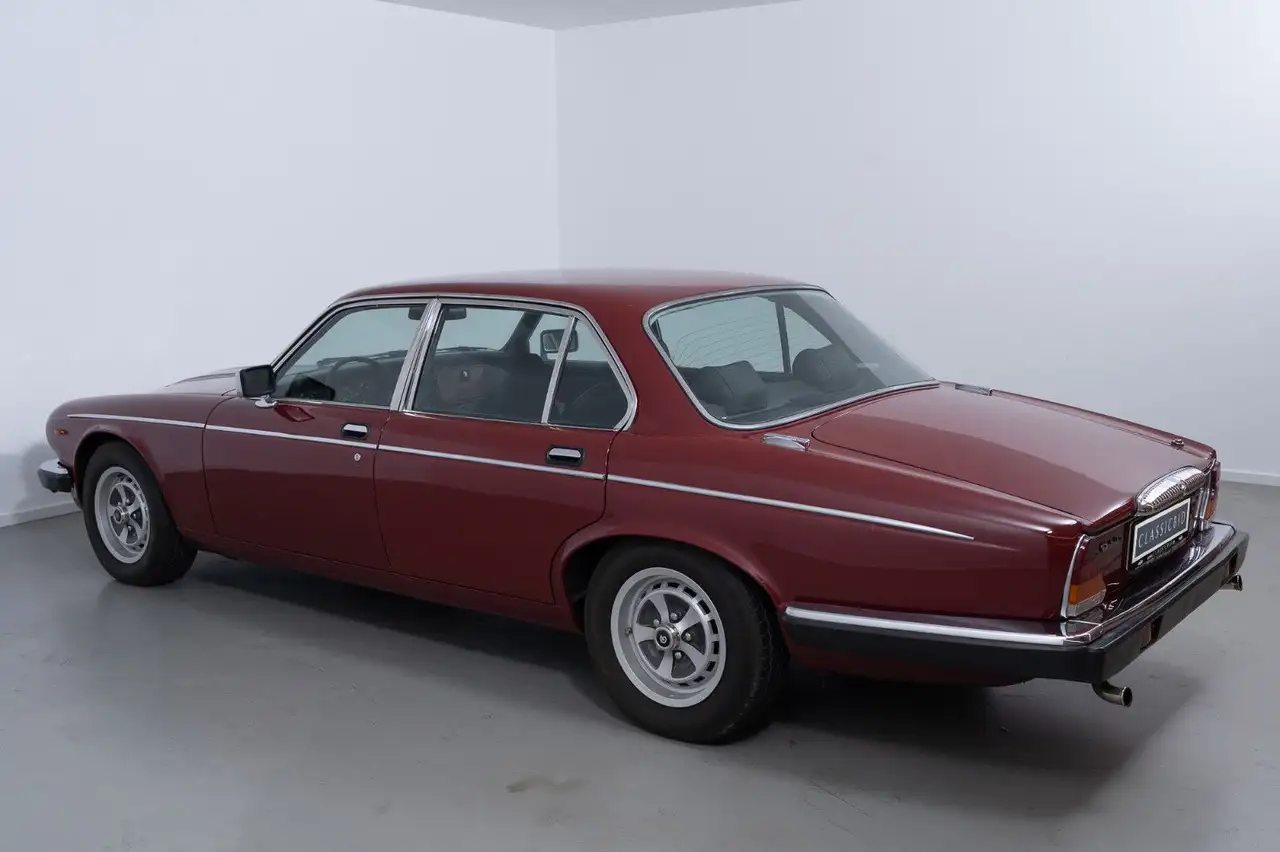 Jaguar XJ12 Daimler, foto 5