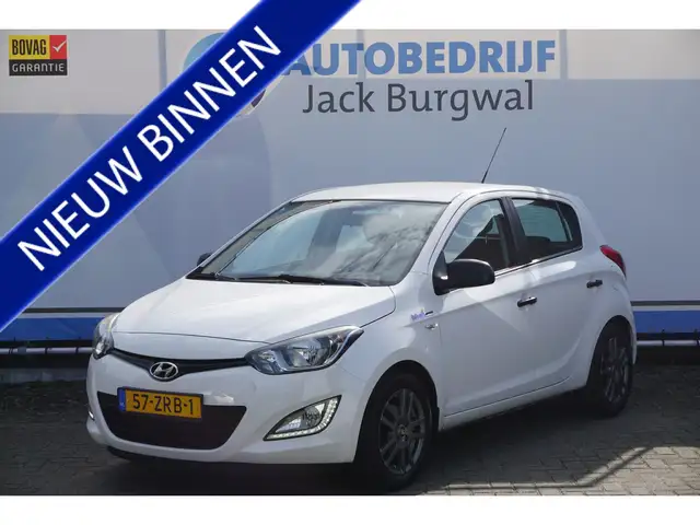 Hyundai i20 1.2i Business Edition Trekhaak | Airco | Bluetooth