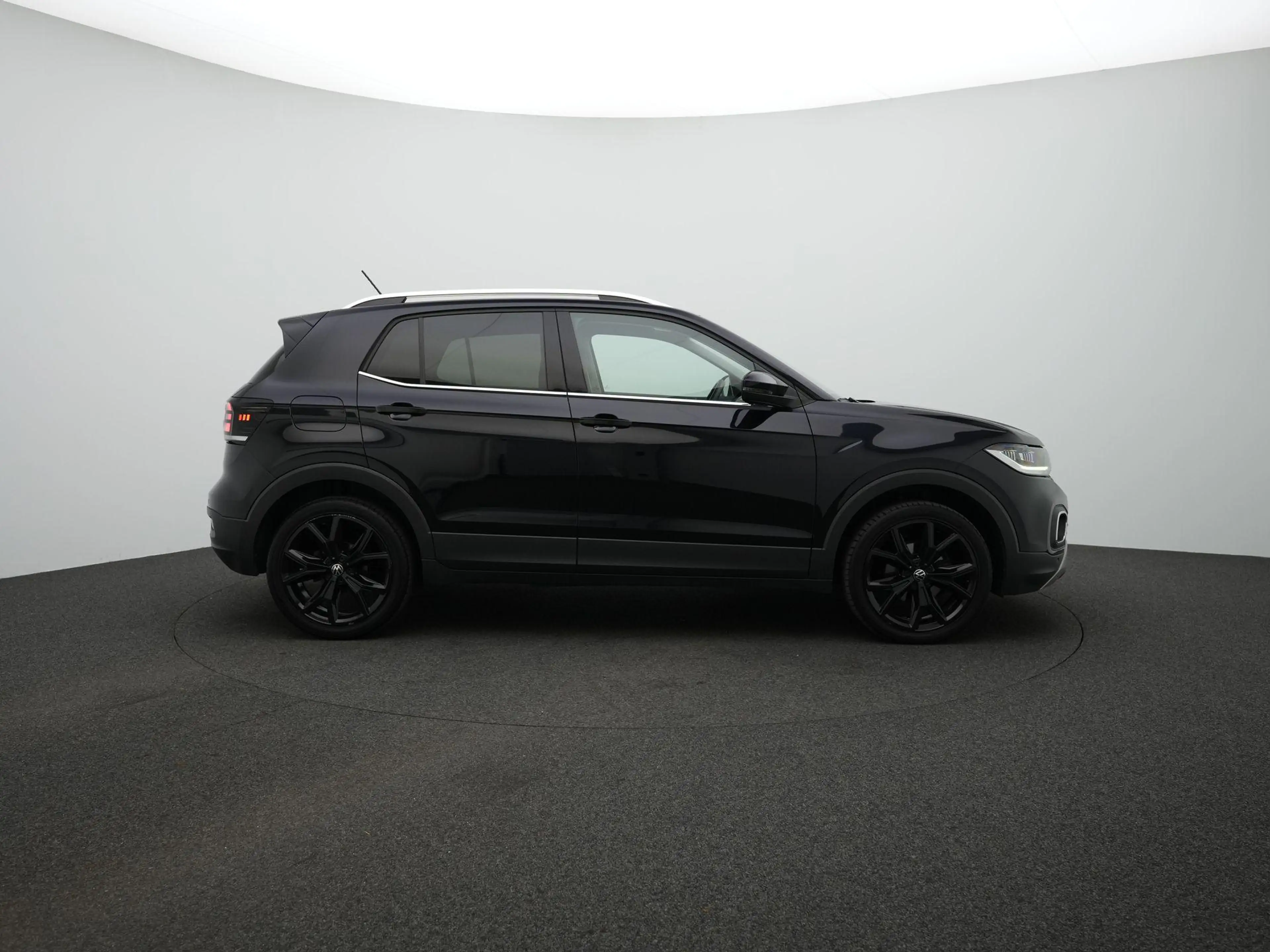 Volkswagen T-Cross 1.0 TSI 110pk Style | Adaptive Cruise Control | LE — photo 4