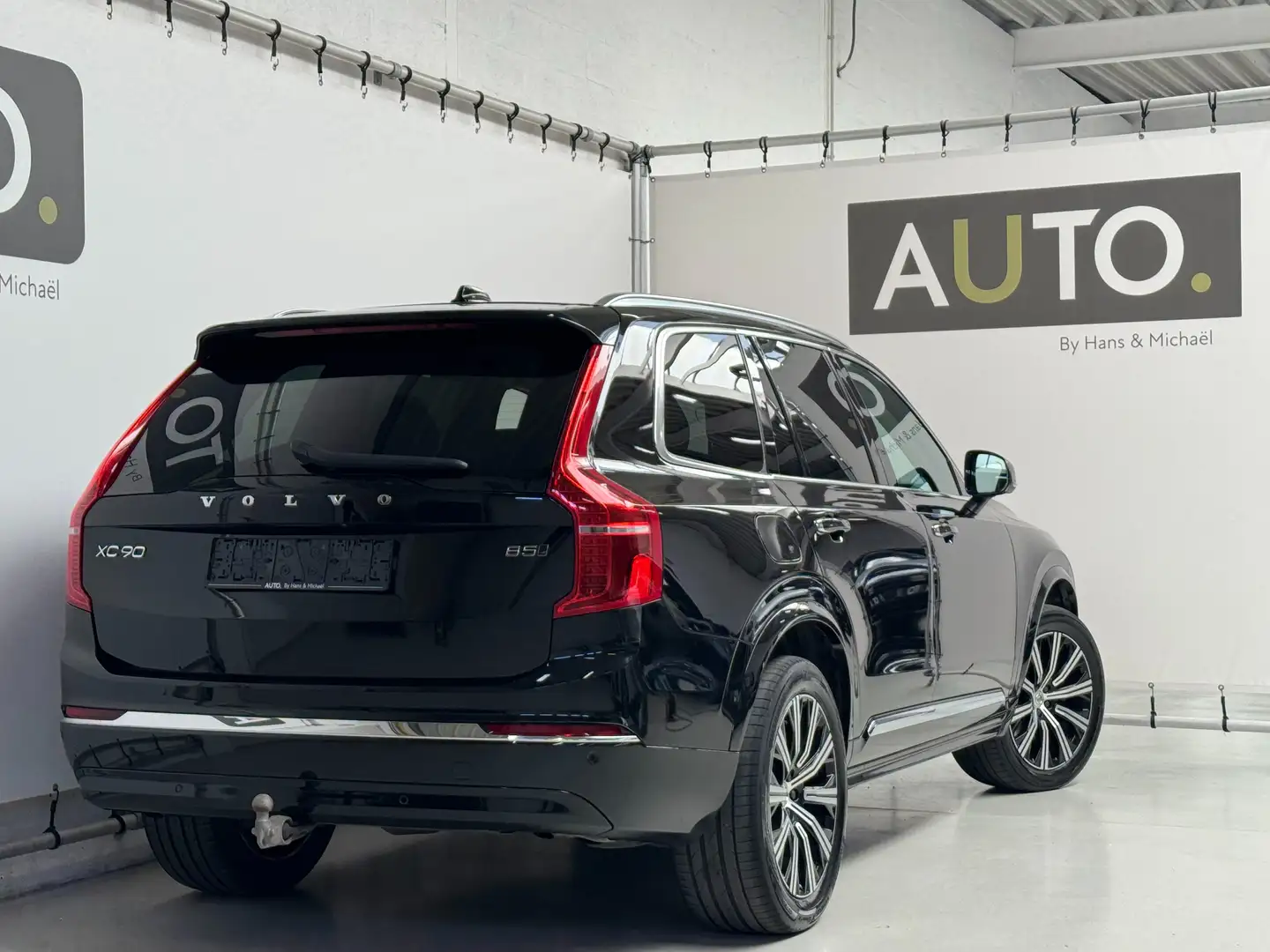 Volvo XC90 B5 D AWD Ultimate *7-ZIT*MASSAGE*HUD*PANO* Zwart - 2