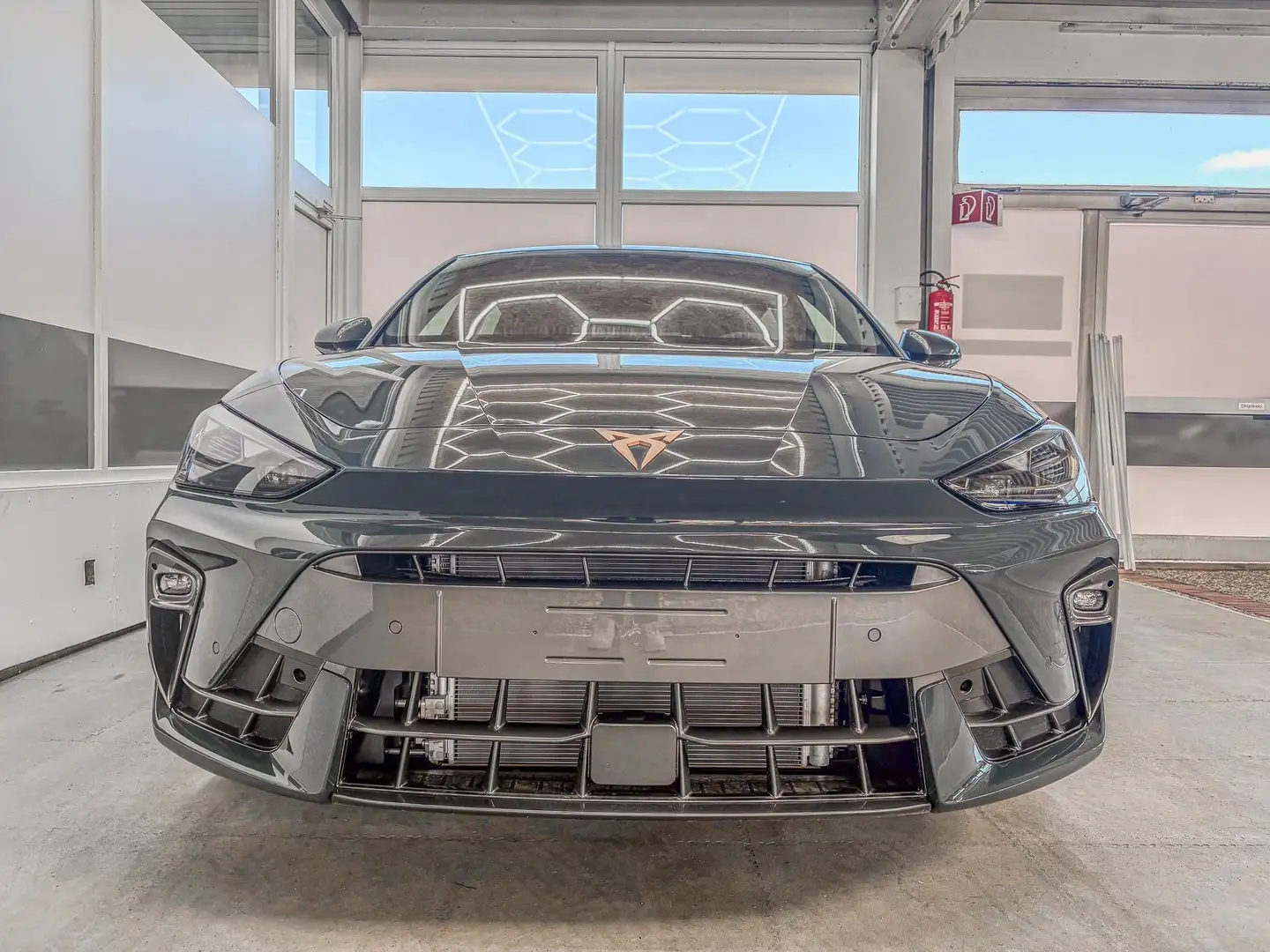 CUPRA Leon 1.5 eTSI DSG INTELLIGENT DRIVE ACC KEYLESS 1.5 ... Blau - 2