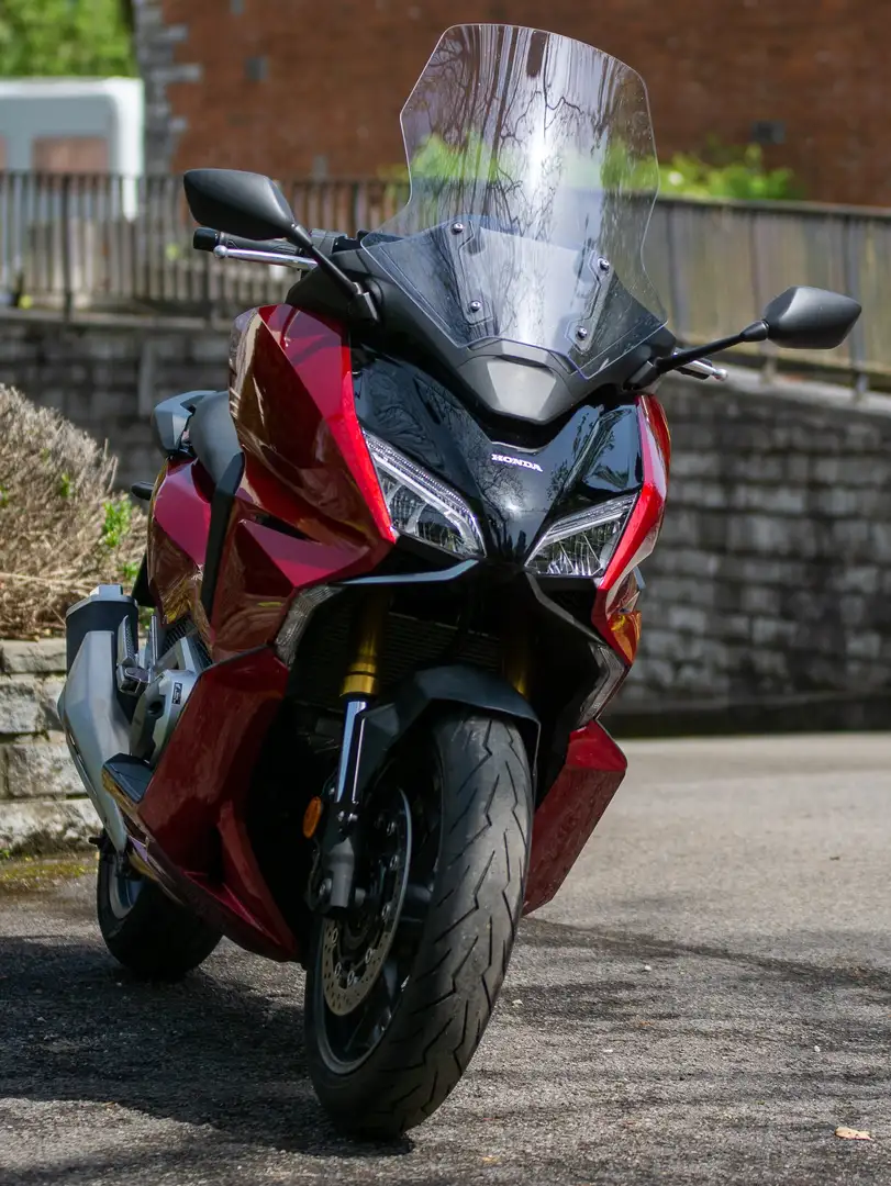 Honda Forza 750 Červená - 2