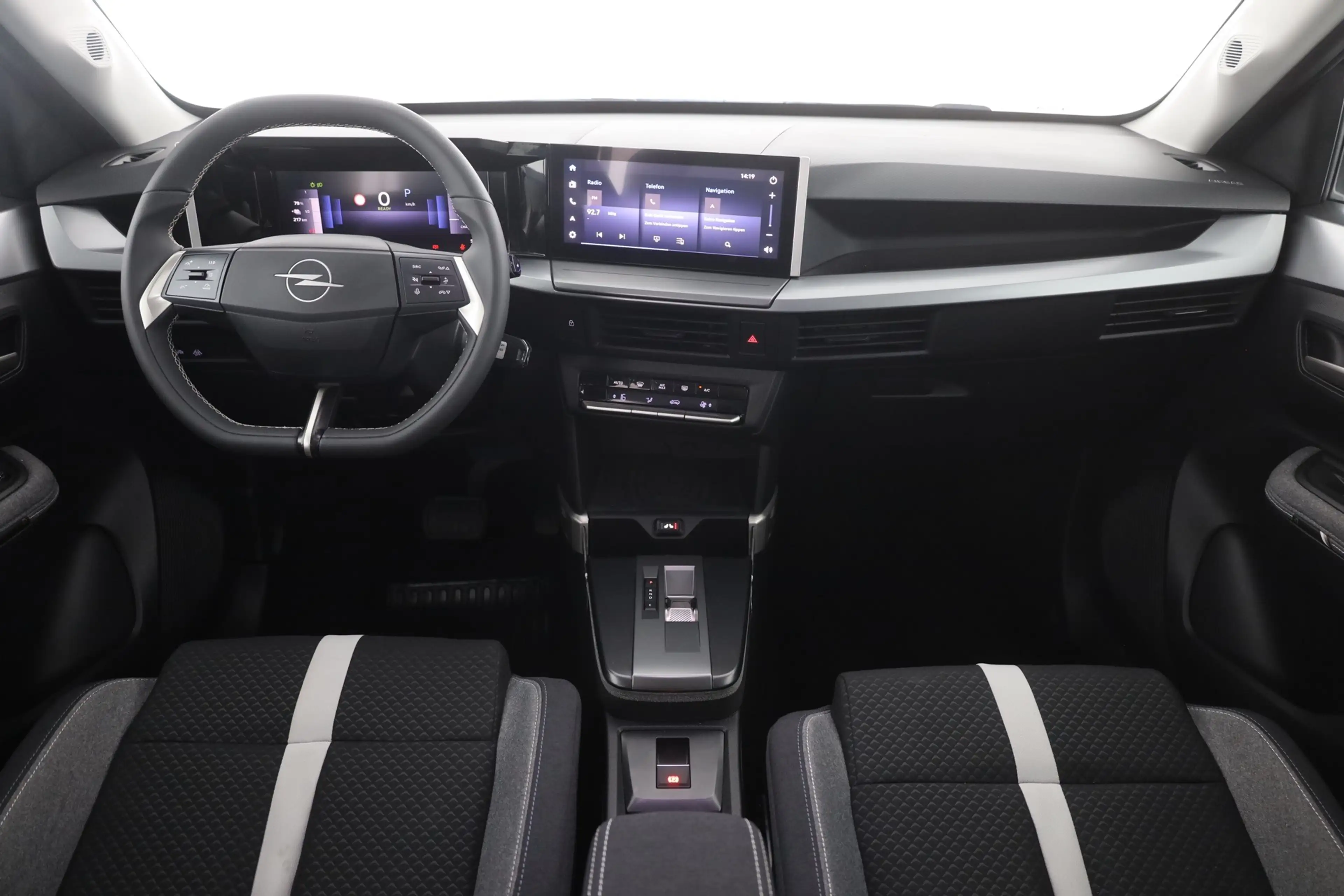 Opel Frontera GS Electric 83kW Aut. LED Navi Kamera — photo 9