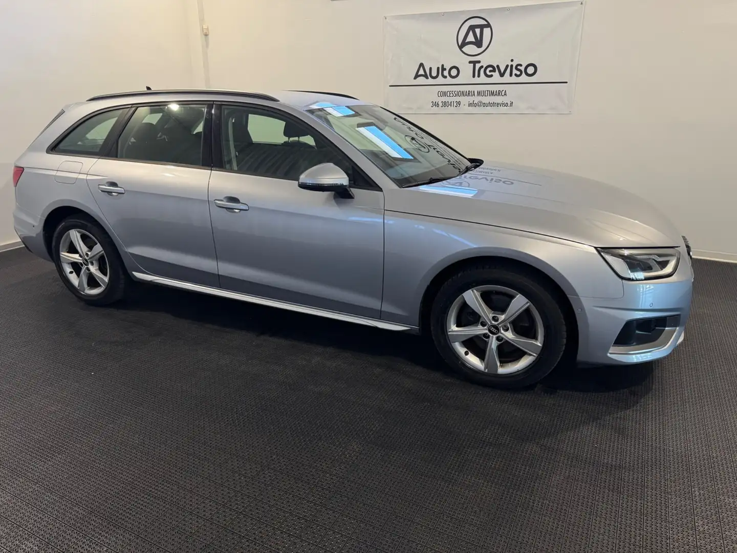 Audi A4 35 TDI/163 CV S tronic Business Advanced Grigio - 2