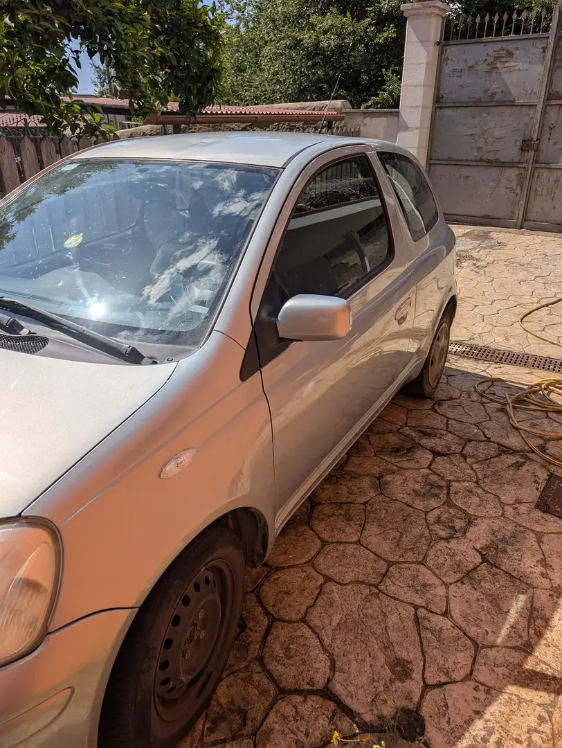 Toyota Yaris 3p 1.0 Expo - 2