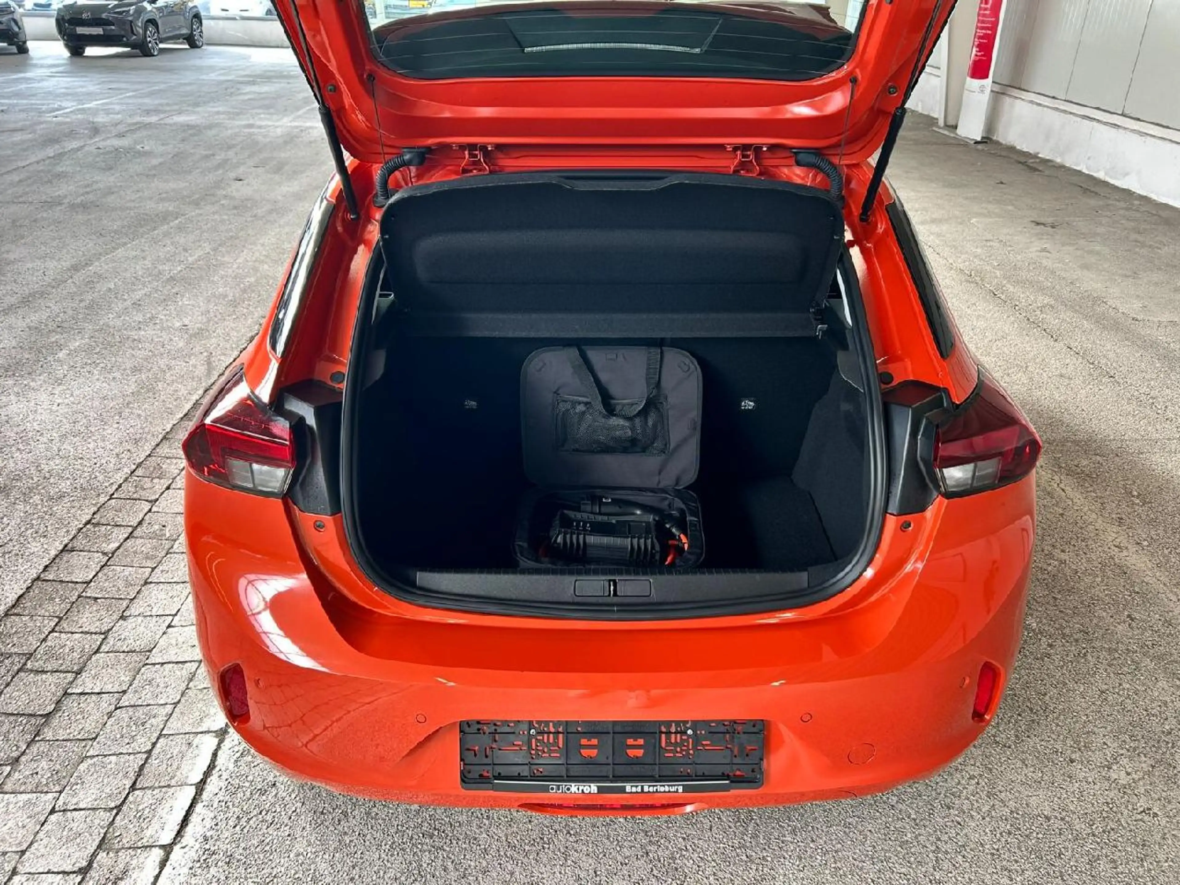 Opel Corsa-e e Edition Winterpaket PDC Carplay — photo 12
