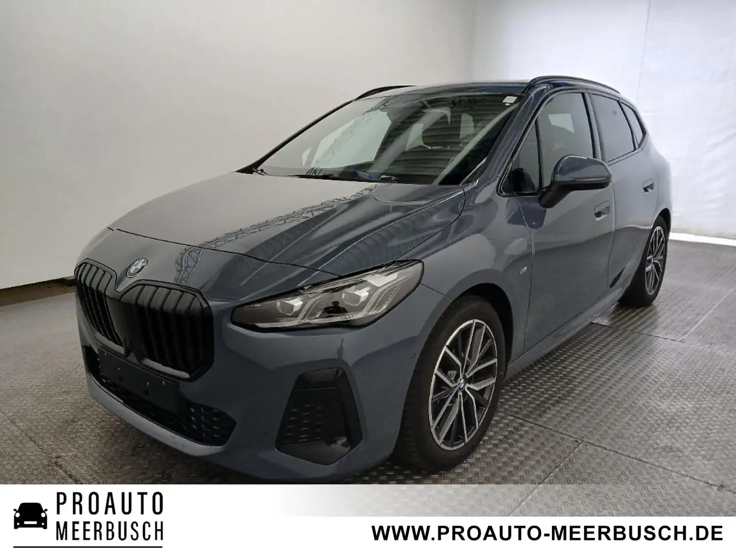 BMW 218 i Active Tourer M Sport AHK/ASSISTPROF/PANO Grau - 1