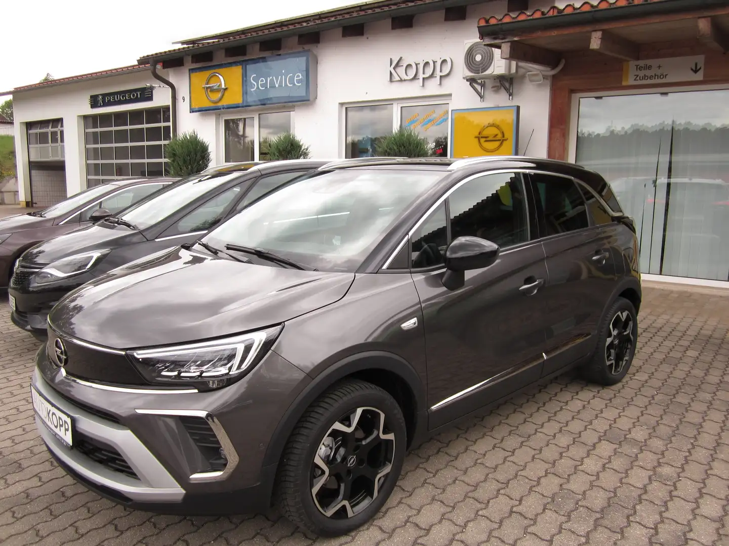 Opel Crossland Ultimate - Aut., AHK - ehem. UPE: 34.725,-- € Gris - 1