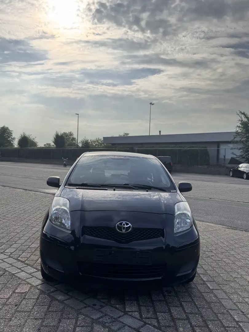 Toyota Yaris 1.0 VVT-i - 1