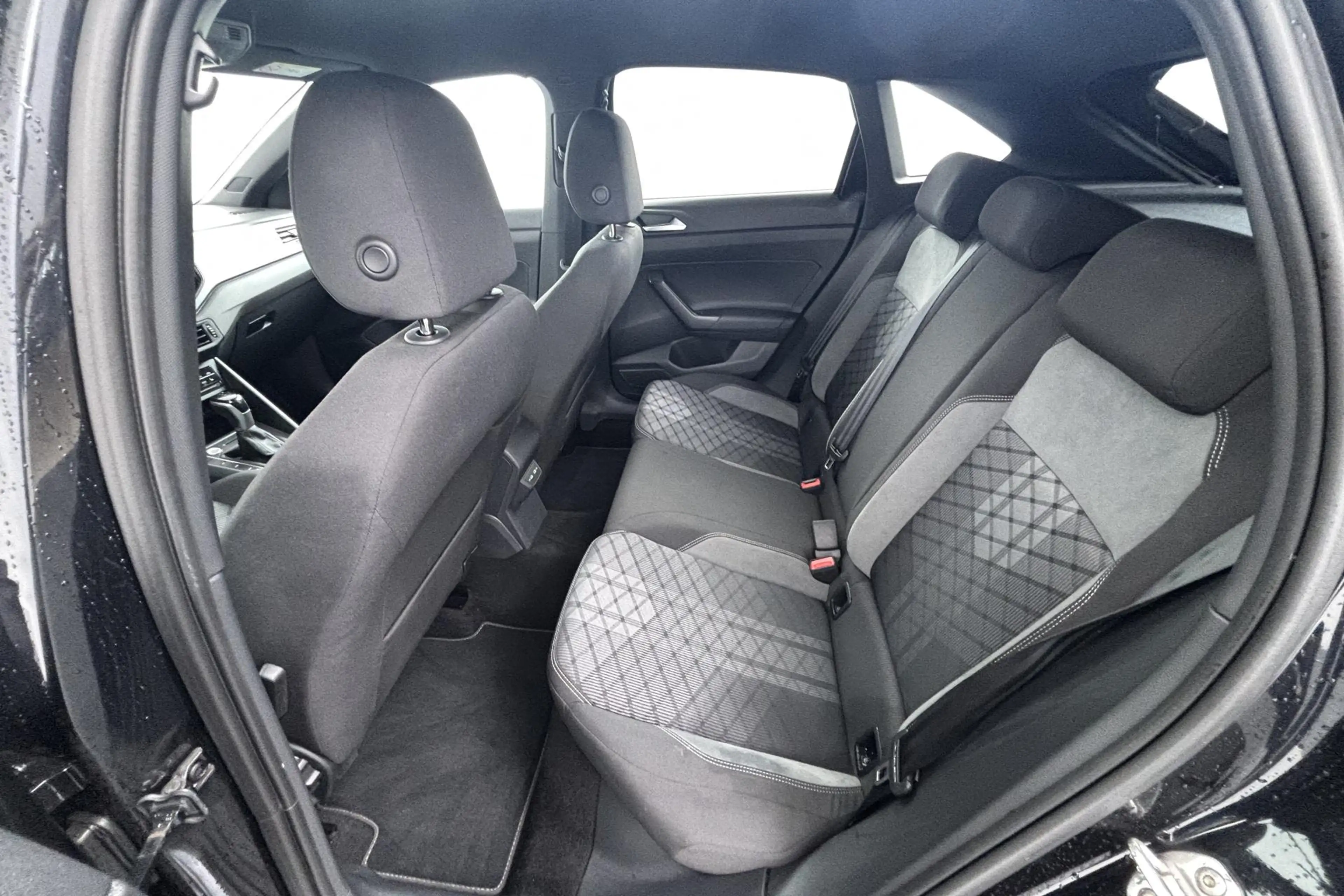Volkswagen Taigo 1.5 TSI R-Line Business Verrassend veelzijdig en z — photo 5