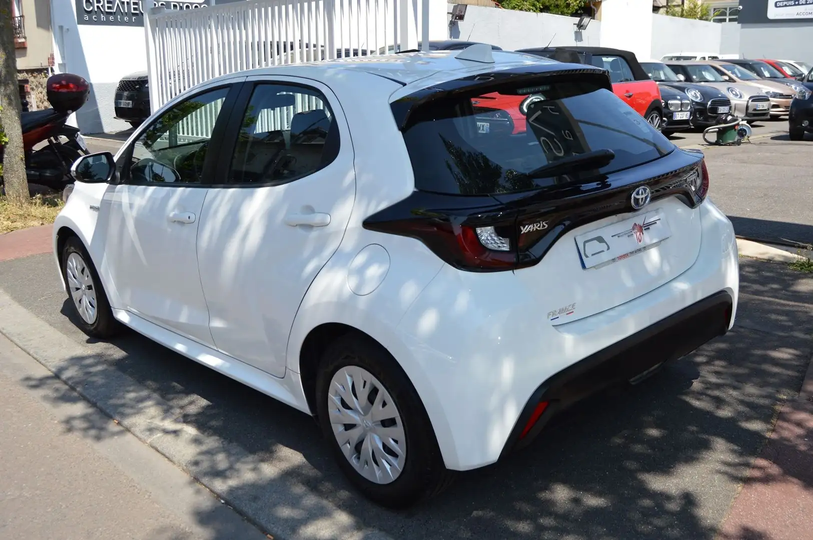 Toyota Yaris 116H FRANCE 5P Blanc - 2