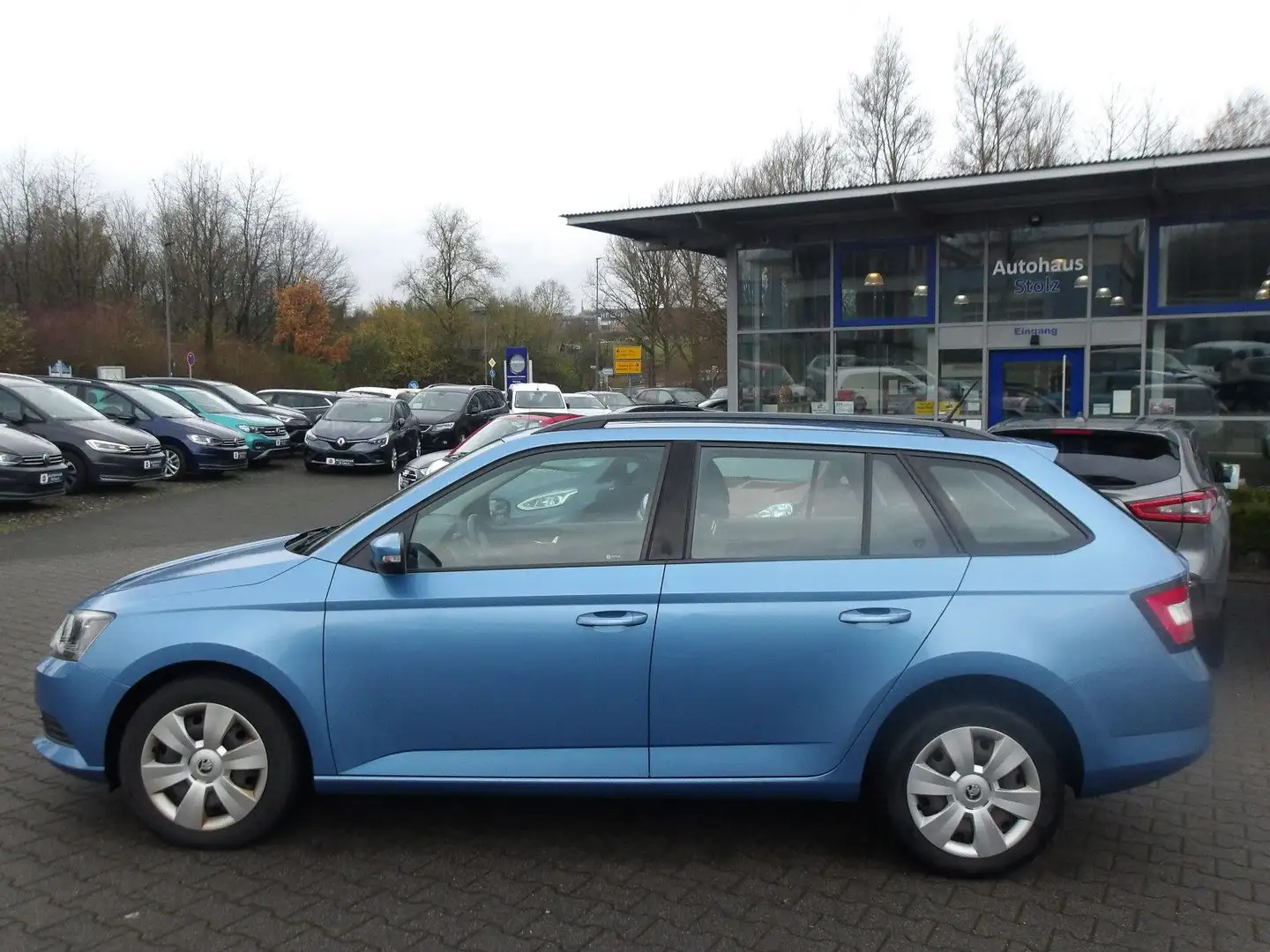 Skoda Fabia Combi Ambition Blau - 2