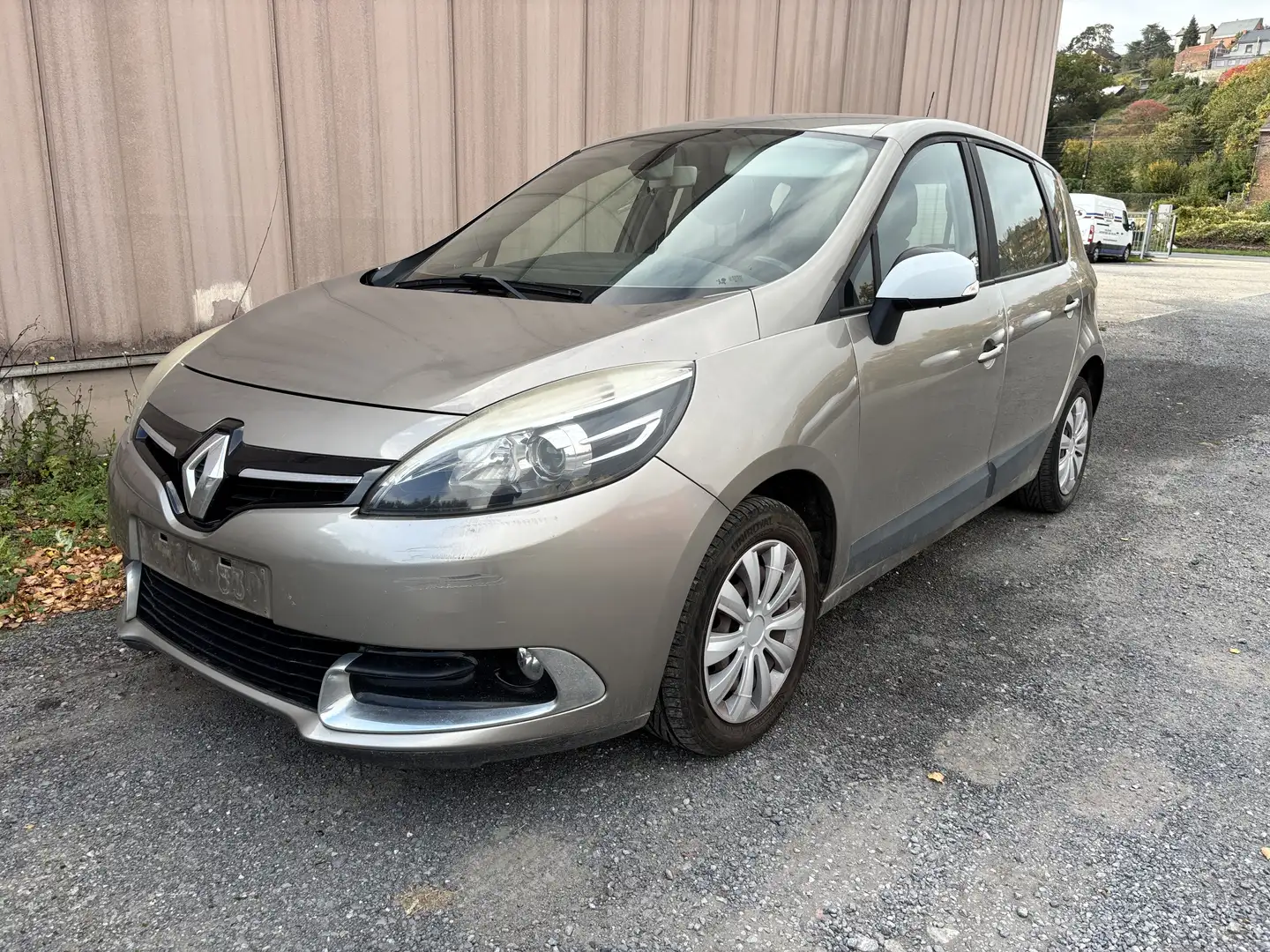 Renault Scenic III dCi 95 FAP eco2 problème joint de culasse - 1