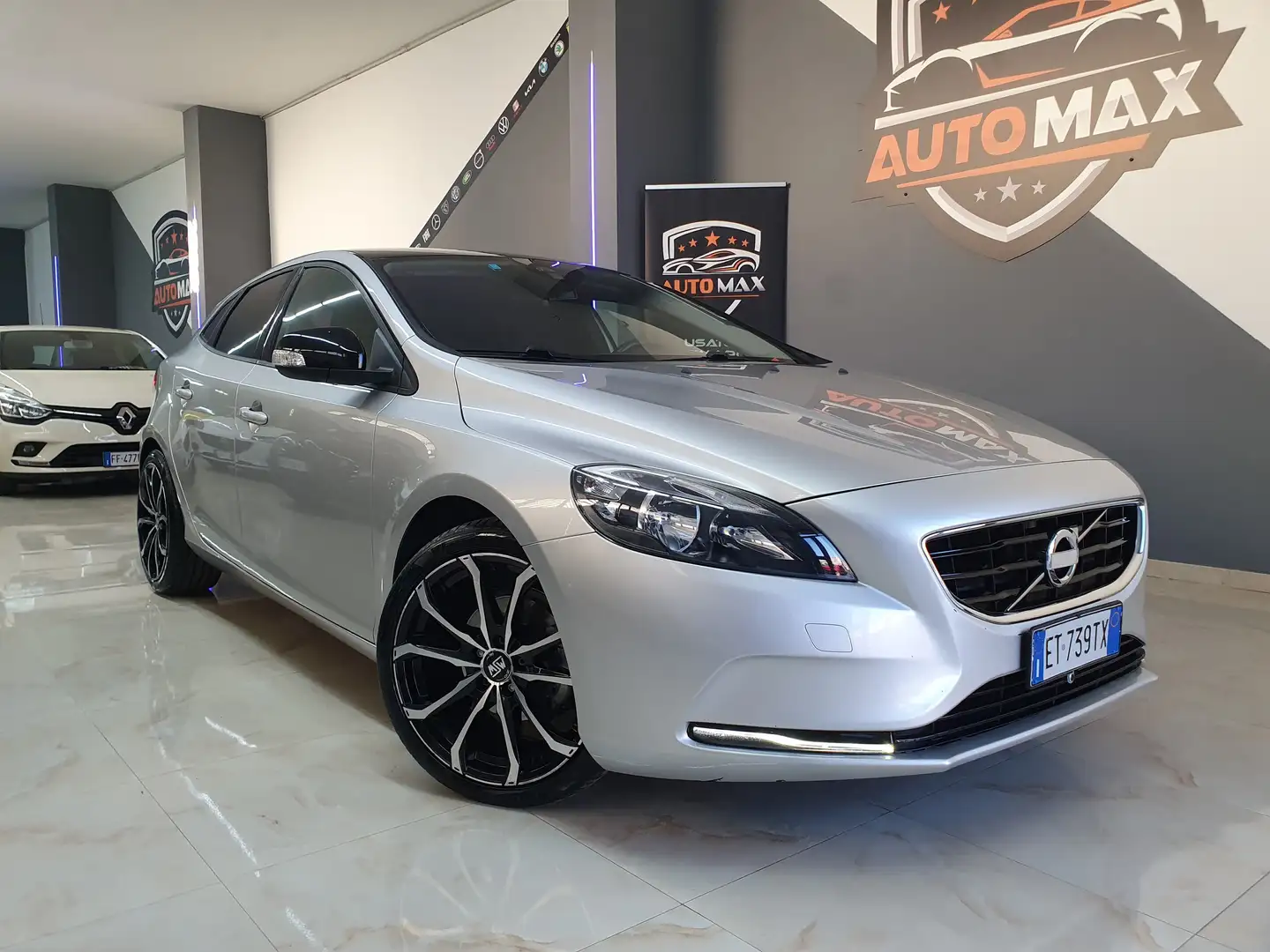 Volvo V40 V40 II 2012 1.6 d2 Summum s/b-xeno Ezüst - 1