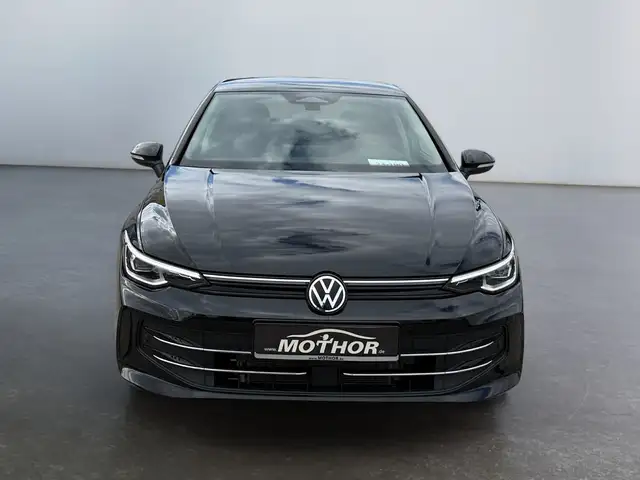 Volkswagen Golf view 6