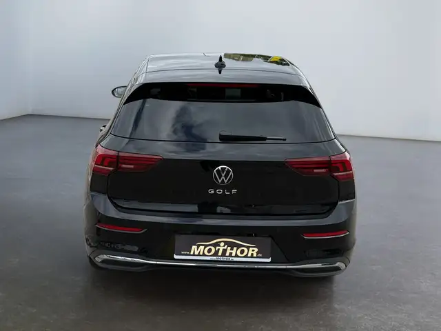 Volkswagen Golf view 5