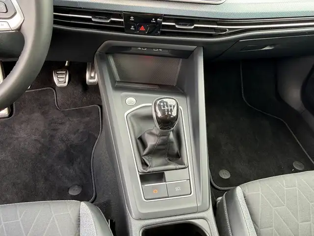 Volkswagen Golf view 9