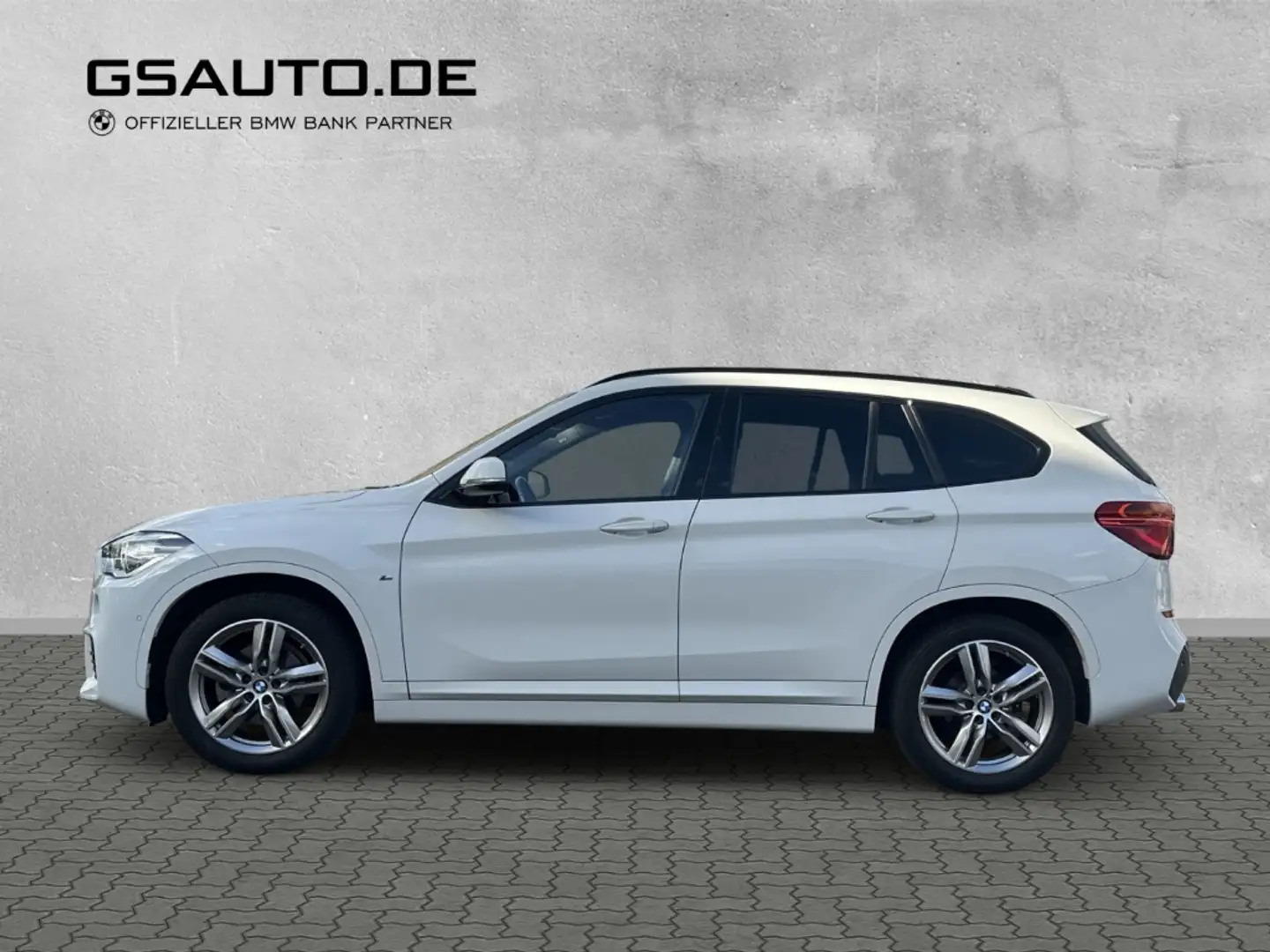 BMW X1 sDrive18i M Sport Navi KeyLess Parkas.LED AHK Blanc - 2