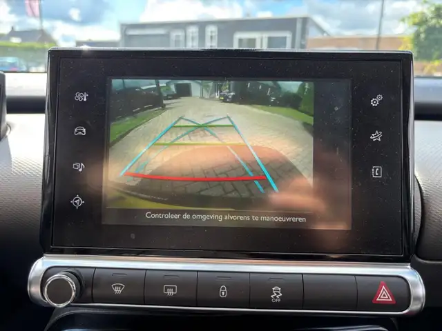 Citroen C4 Cactus view 18