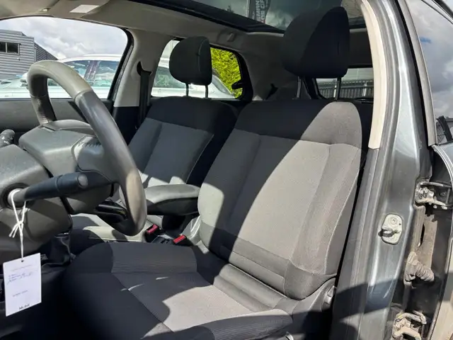 Citroen C4 Cactus view 11
