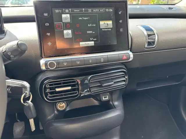 Citroen C4 Cactus view 17