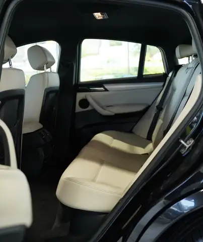 BMW X4 view 18