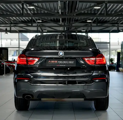 BMW X4 view 8