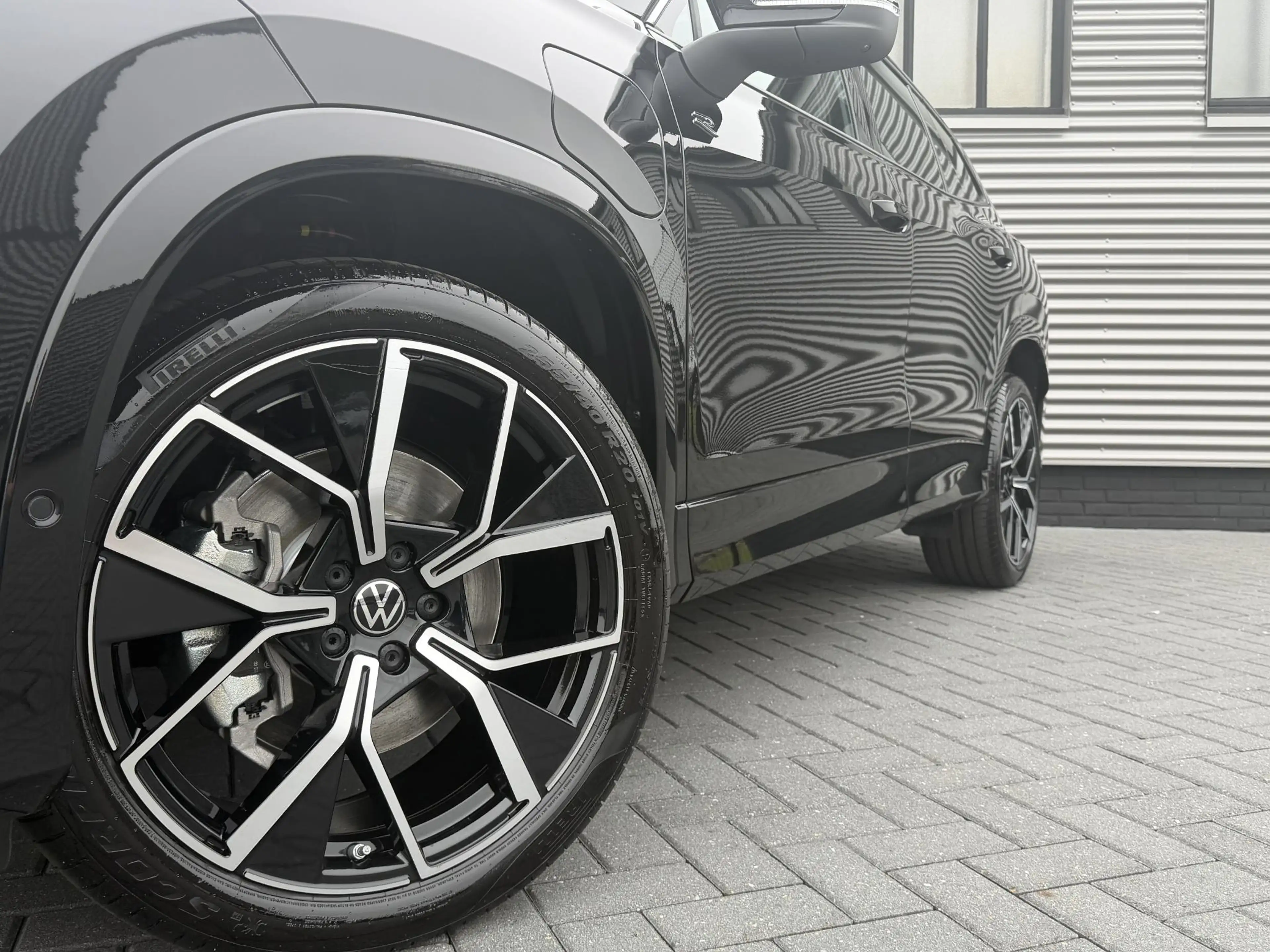 Volkswagen Tayron 1.5 eHybrid R-Line — photo 2