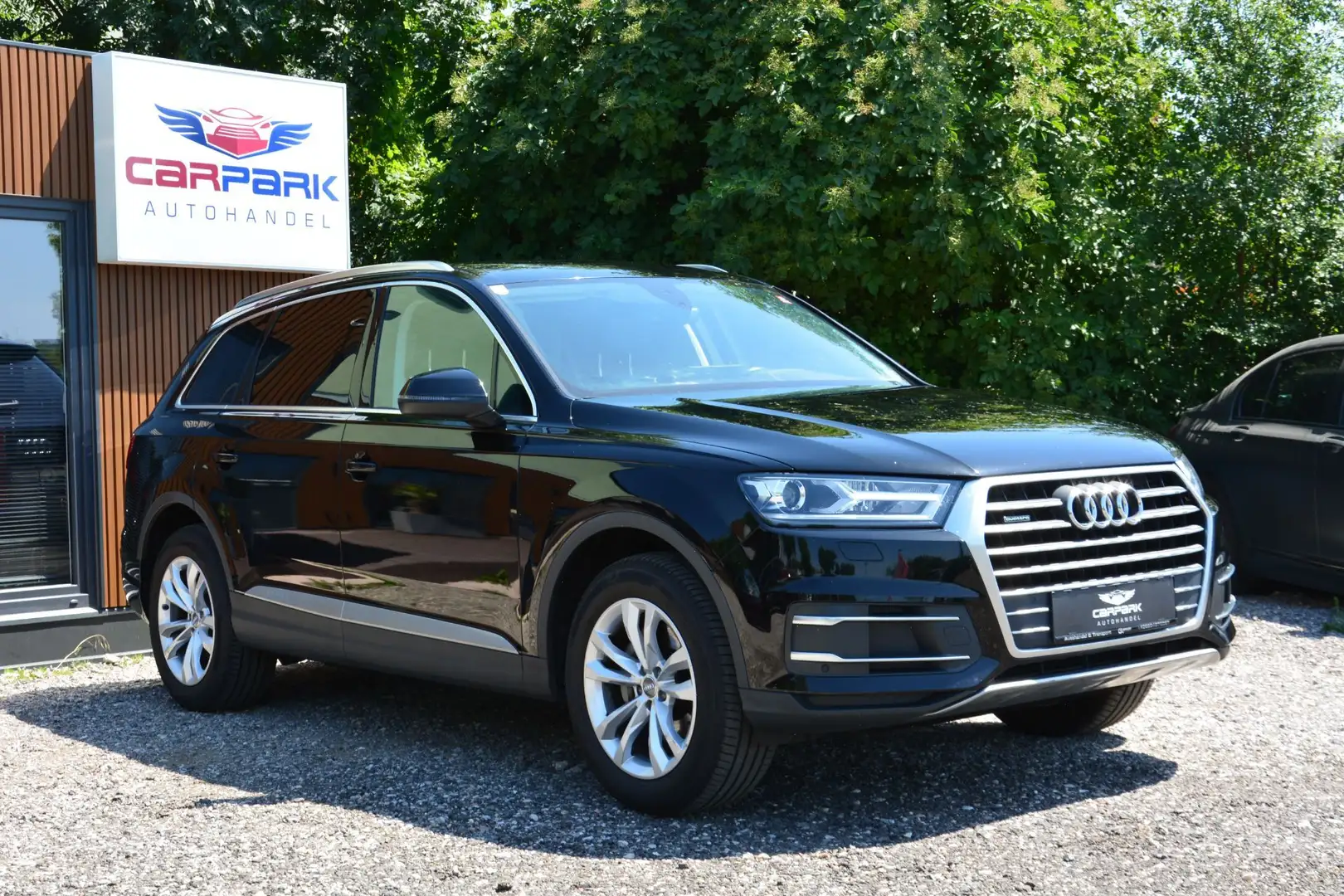 Audi Q7 3,0 TDI ultra quattro Tiptronic Schwarz - 1