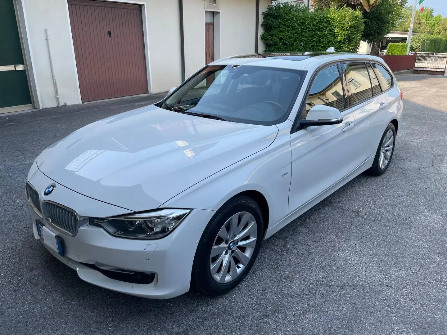BMW 320 Serie 3 F31 2012 Touring 320d Touring Modern White - 2