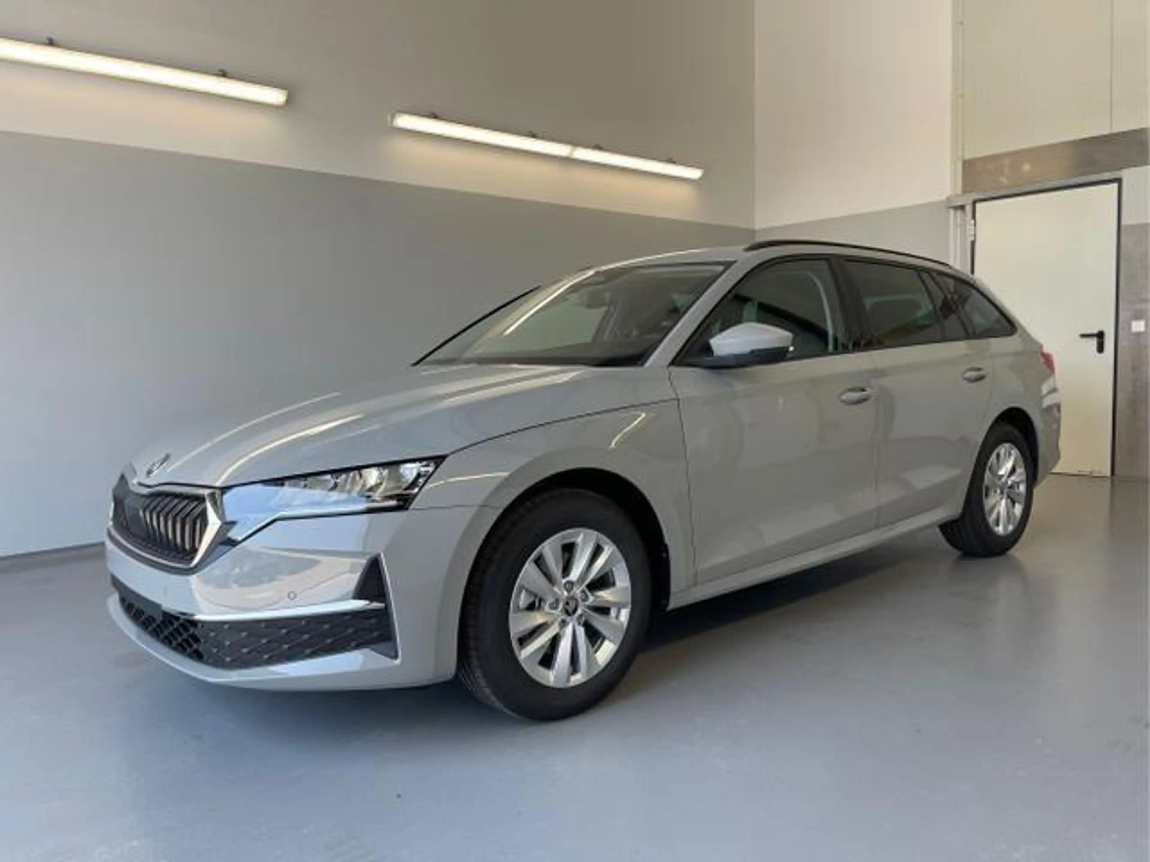 Skoda Octavia Combi Selection 150PS TDI DSG AHK+Kamera+GV4+ACC+T