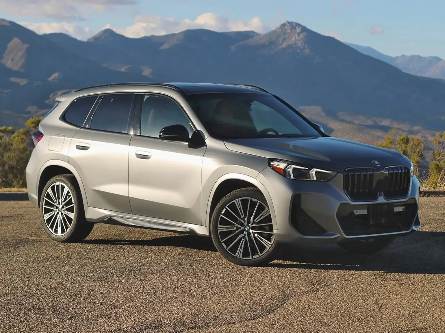 BMW X1 M Sportpack sDrive18i Aut/trkhk/Headup/CC/1Jgar⚡ Grijs - 2