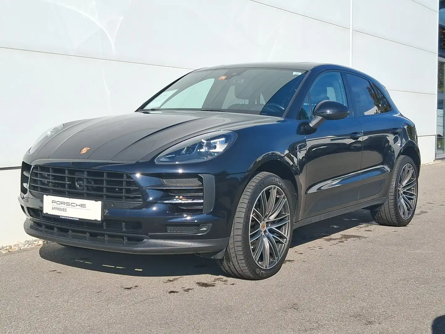 Porsche Macan II Schwarz - 1