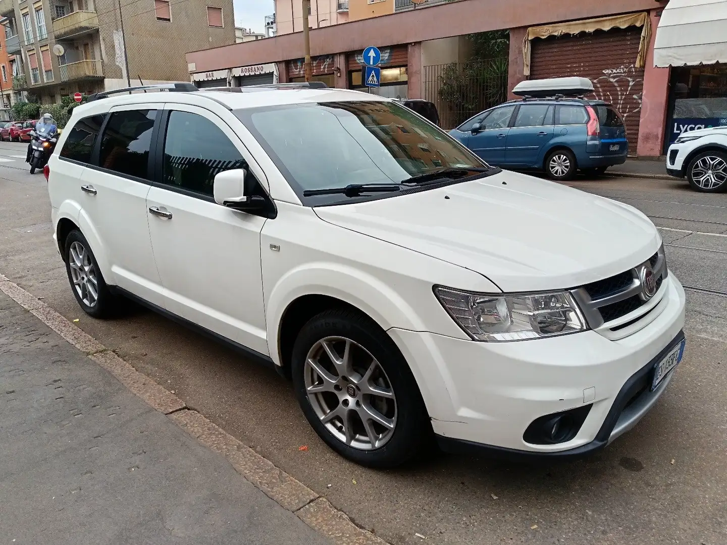 Fiat Freemont Freemont2.0 mjt 16v Lounge 4x4 170cv auto Bianco - 2