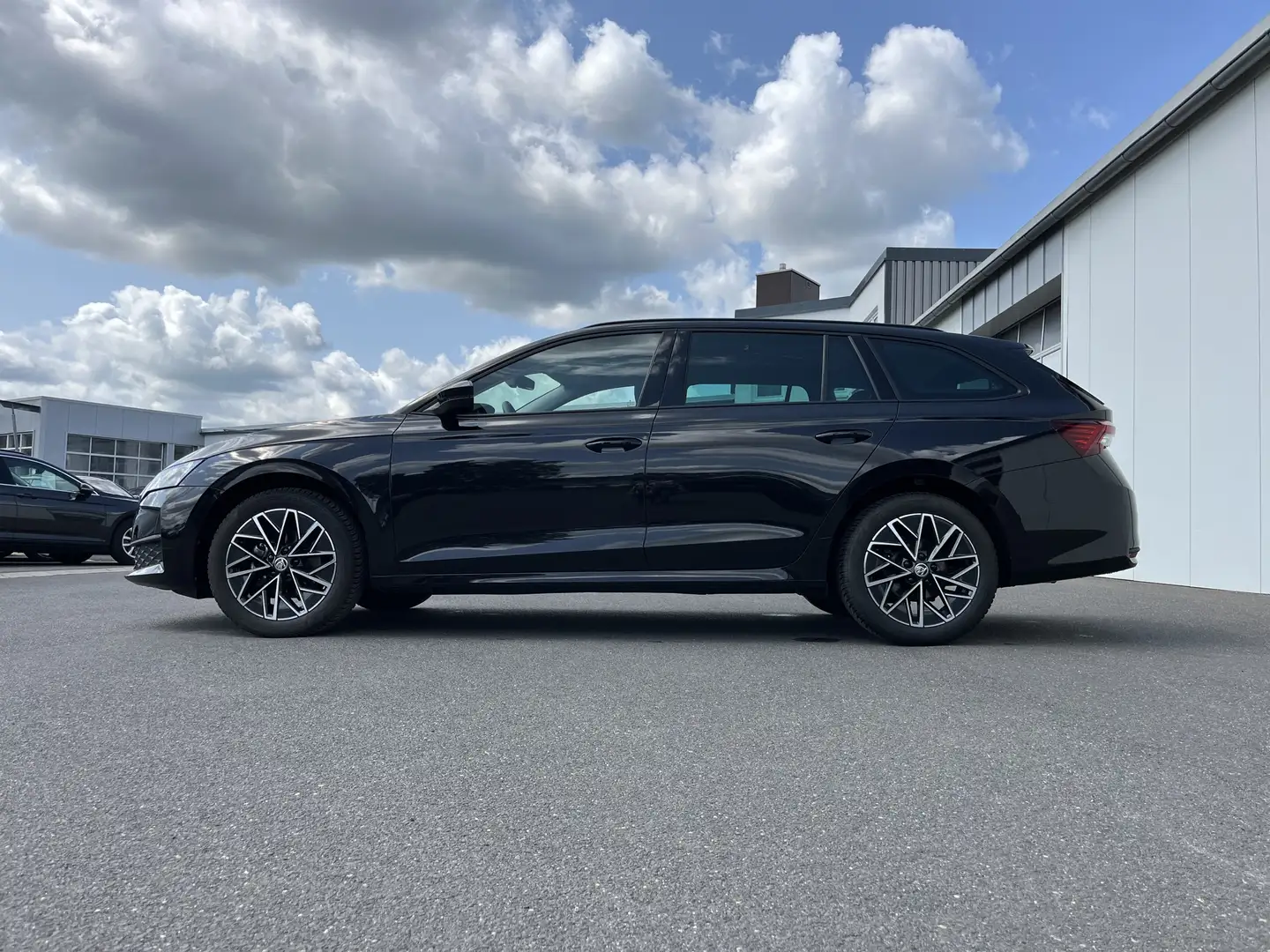 Skoda Octavia Combi 1.5 TSI Blackline 156€ m. 20% Anzahlung 17 Schwarz - 2