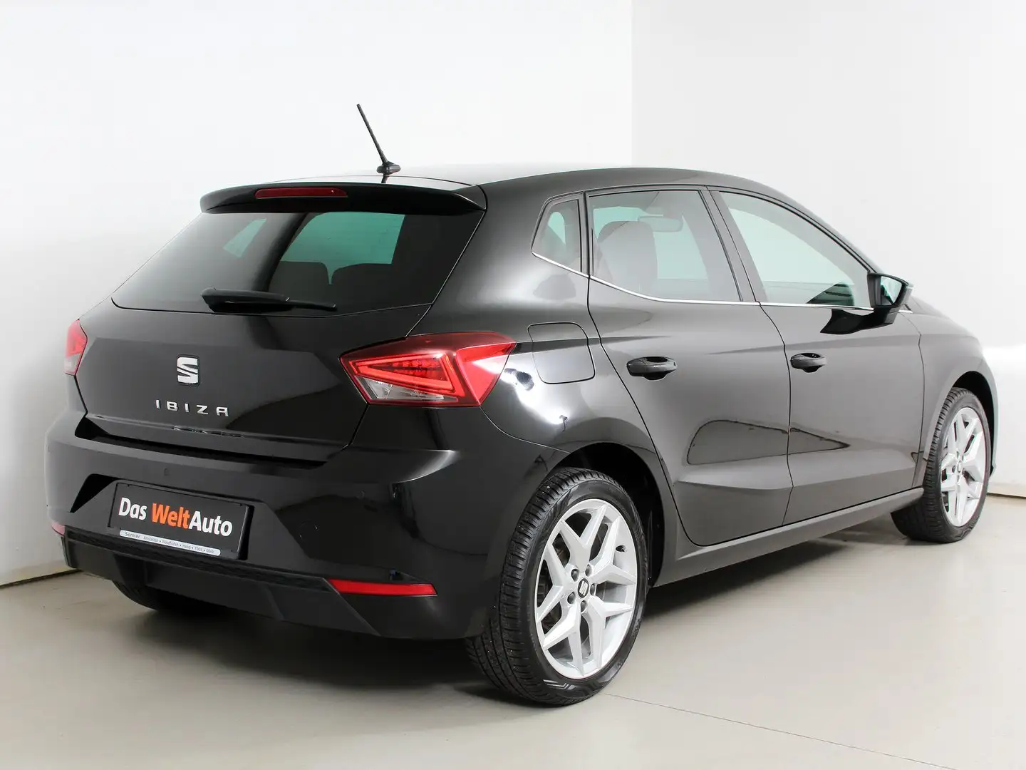 SEAT Ibiza Xcellence Schwarz - 2