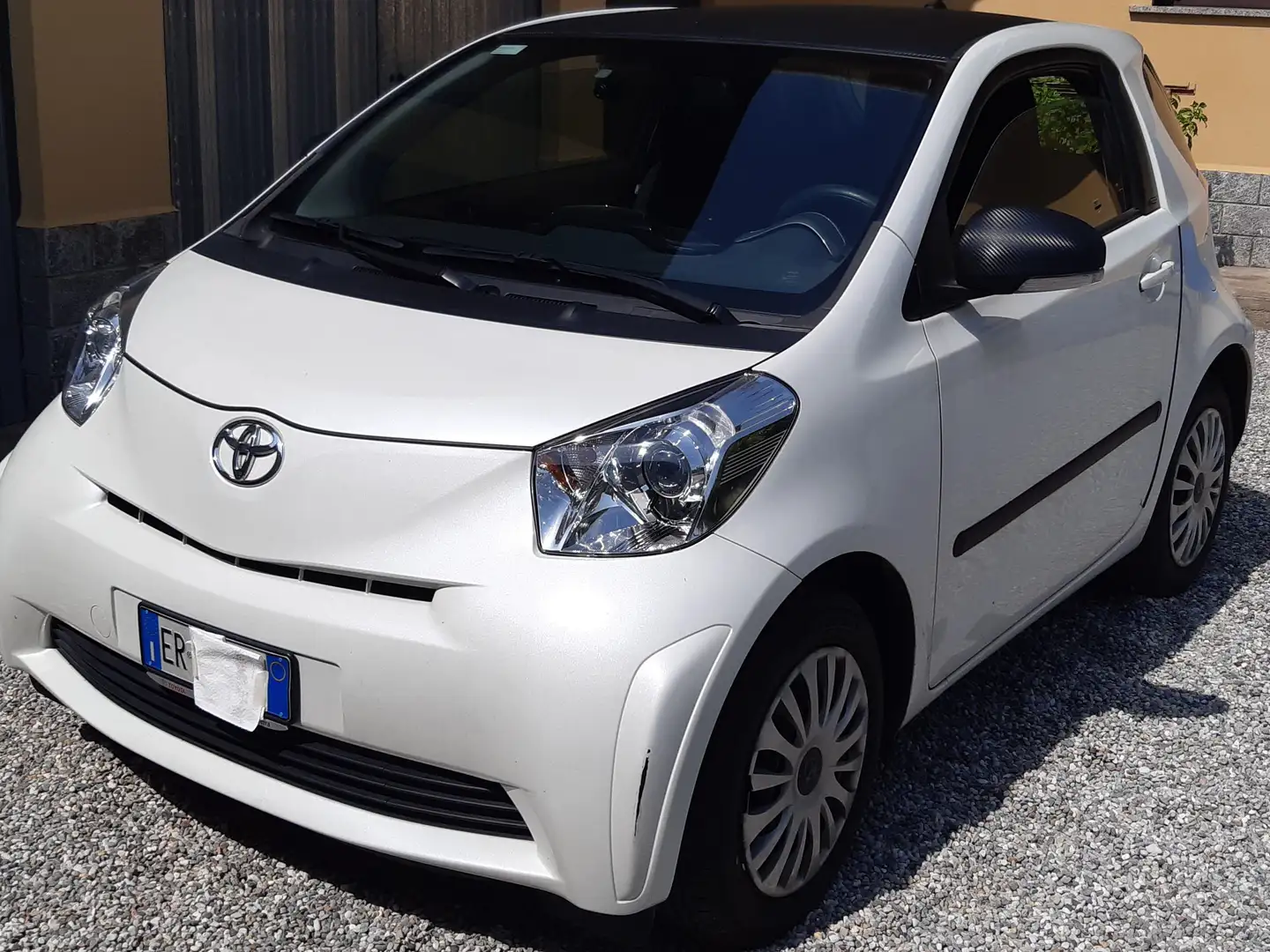 Toyota iQ iQ 1.0 cvt (multidrive) E5 Blanc - 1