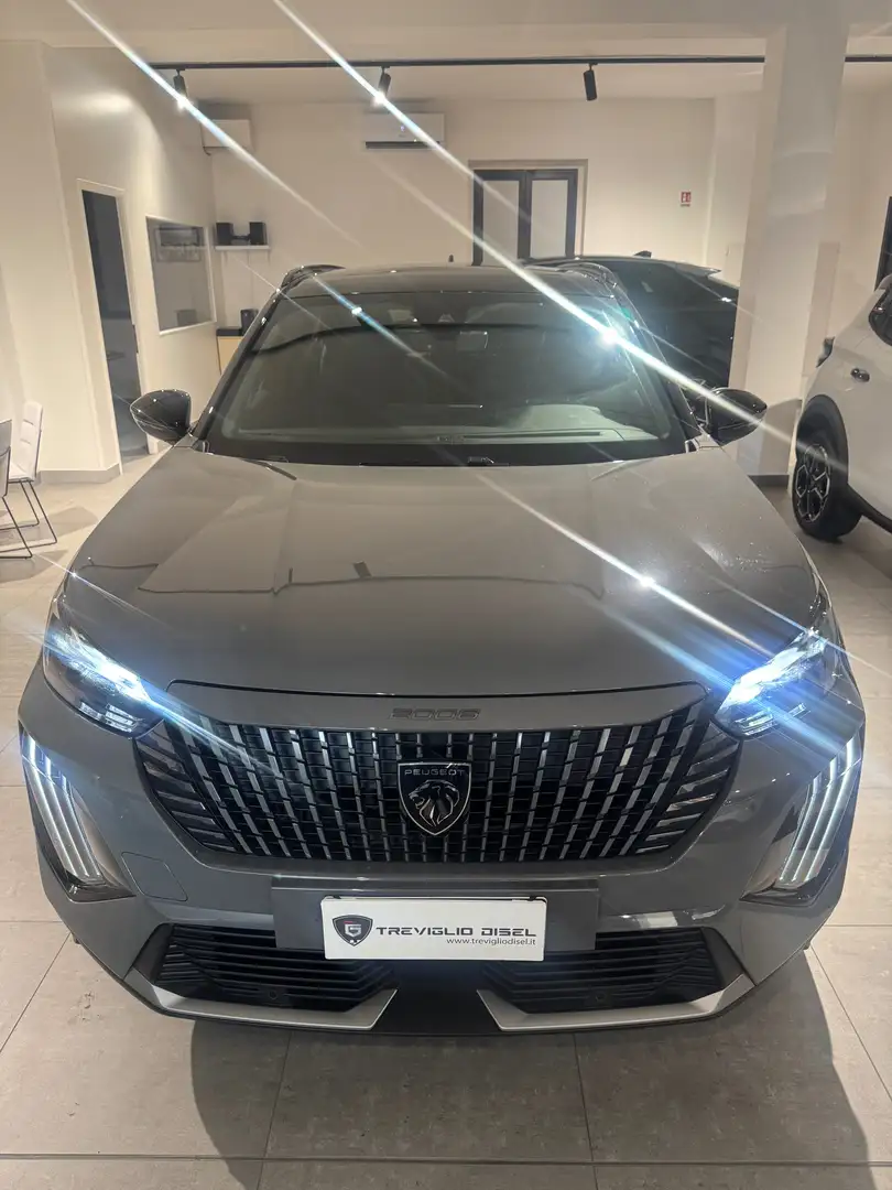 Peugeot 2008 1.2 HYBRID GT TETTO PANORAMICO - USATO GARANTITO - Grijs - 2