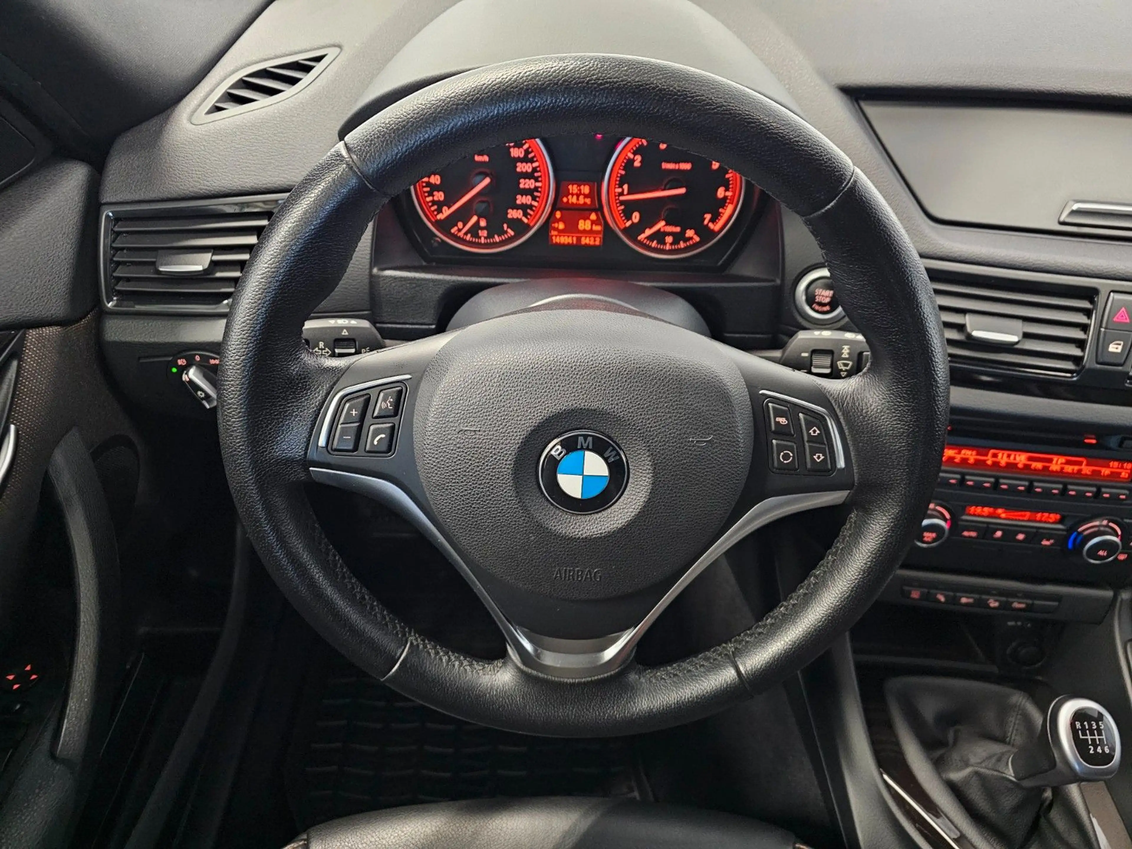 BMW X1 xDrive 20i Edition + XENON/LEDER/2xKlimaauto. — photo 14