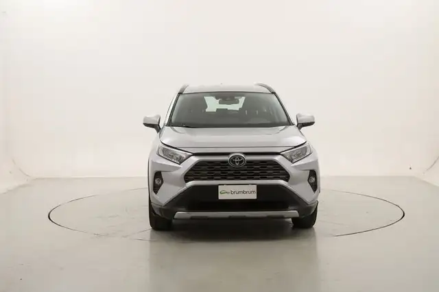 Toyota Rav4 view 8