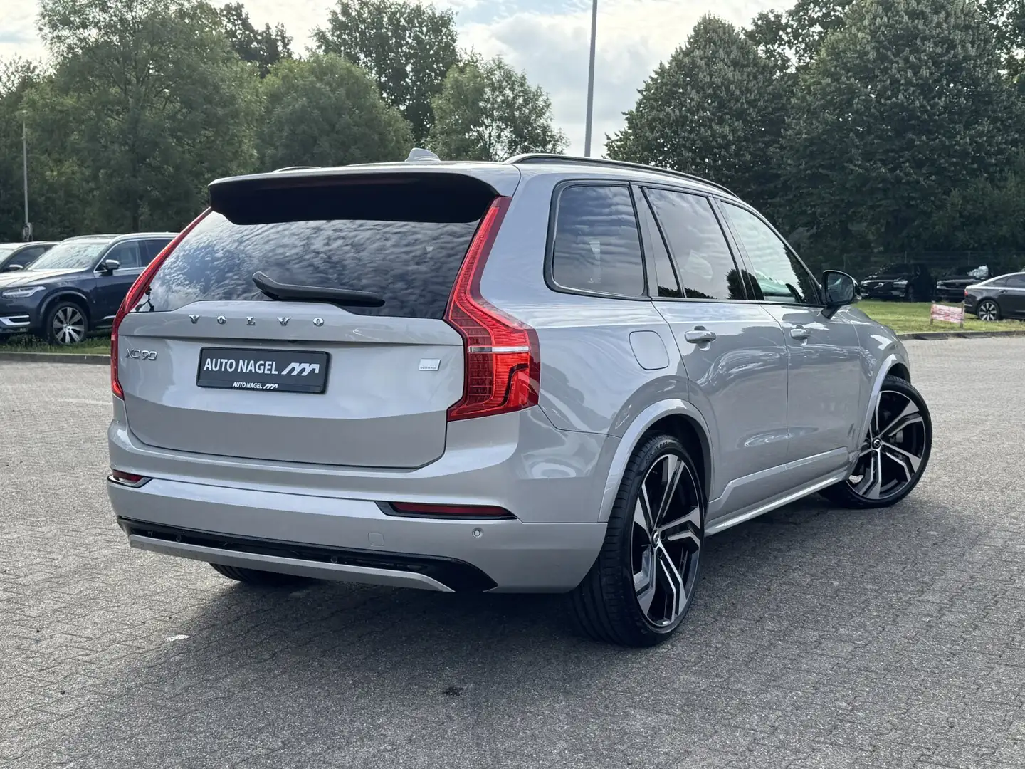 Volvo XC90 XC90 Recharge T8 AWD Plus Dark |LUFT|22"| Silber - 2