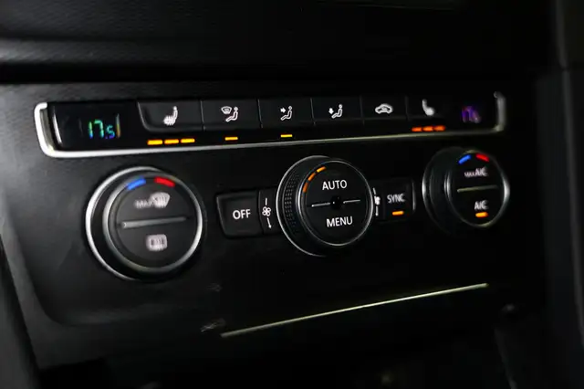 Volkswagen Golf view 28