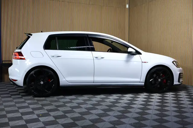Volkswagen Golf view 7