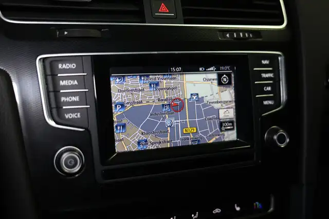 Volkswagen Golf view 24